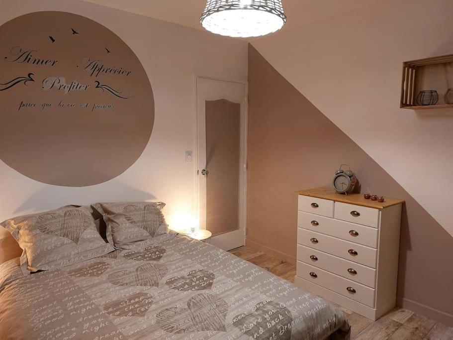 Appart Hyper Centre- Parking Apartment Vierzon Bagian luar foto