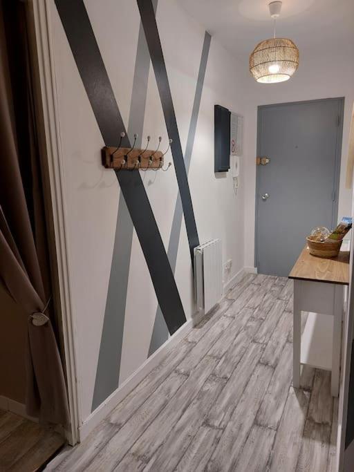 Appart Hyper Centre- Parking Apartment Vierzon Bagian luar foto